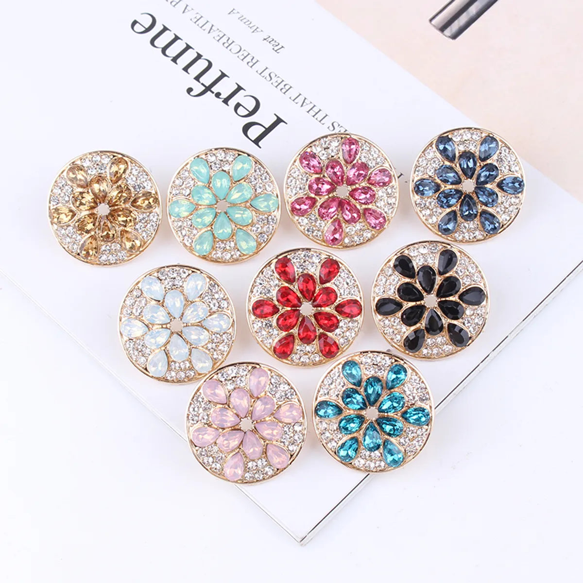 1 Pair Simple Style Color Block Plating Inlay Alloy Rhinestones Gold Plated Ear Studs