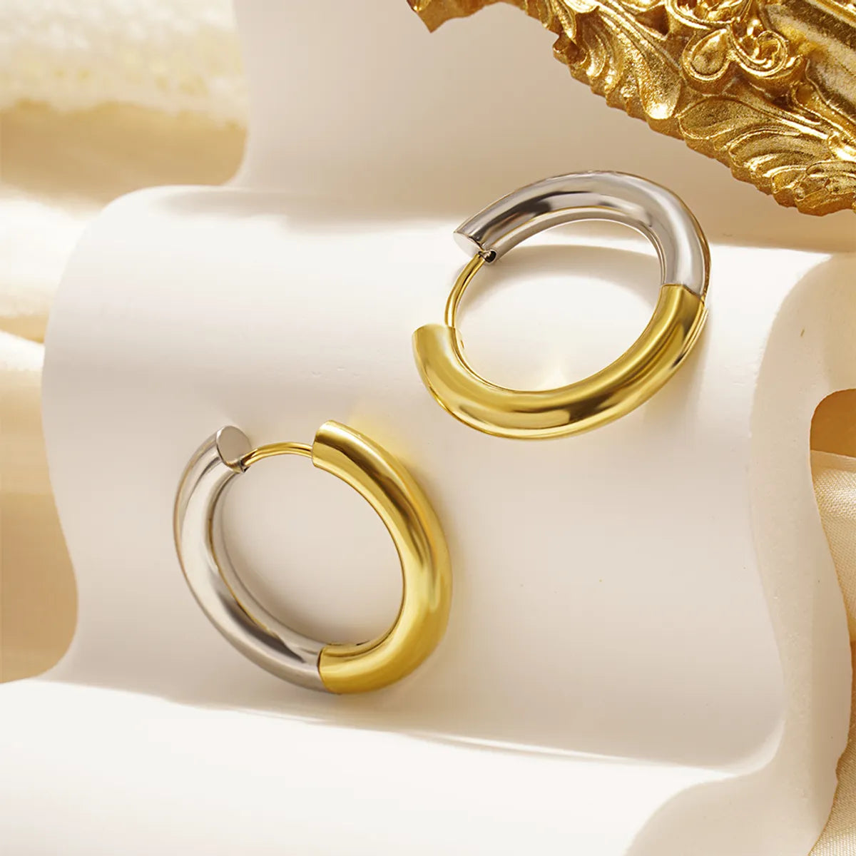 1 Pair Simple Style Color Block Polishing Plating 304 Stainless Steel 18K Gold Plated Earrings