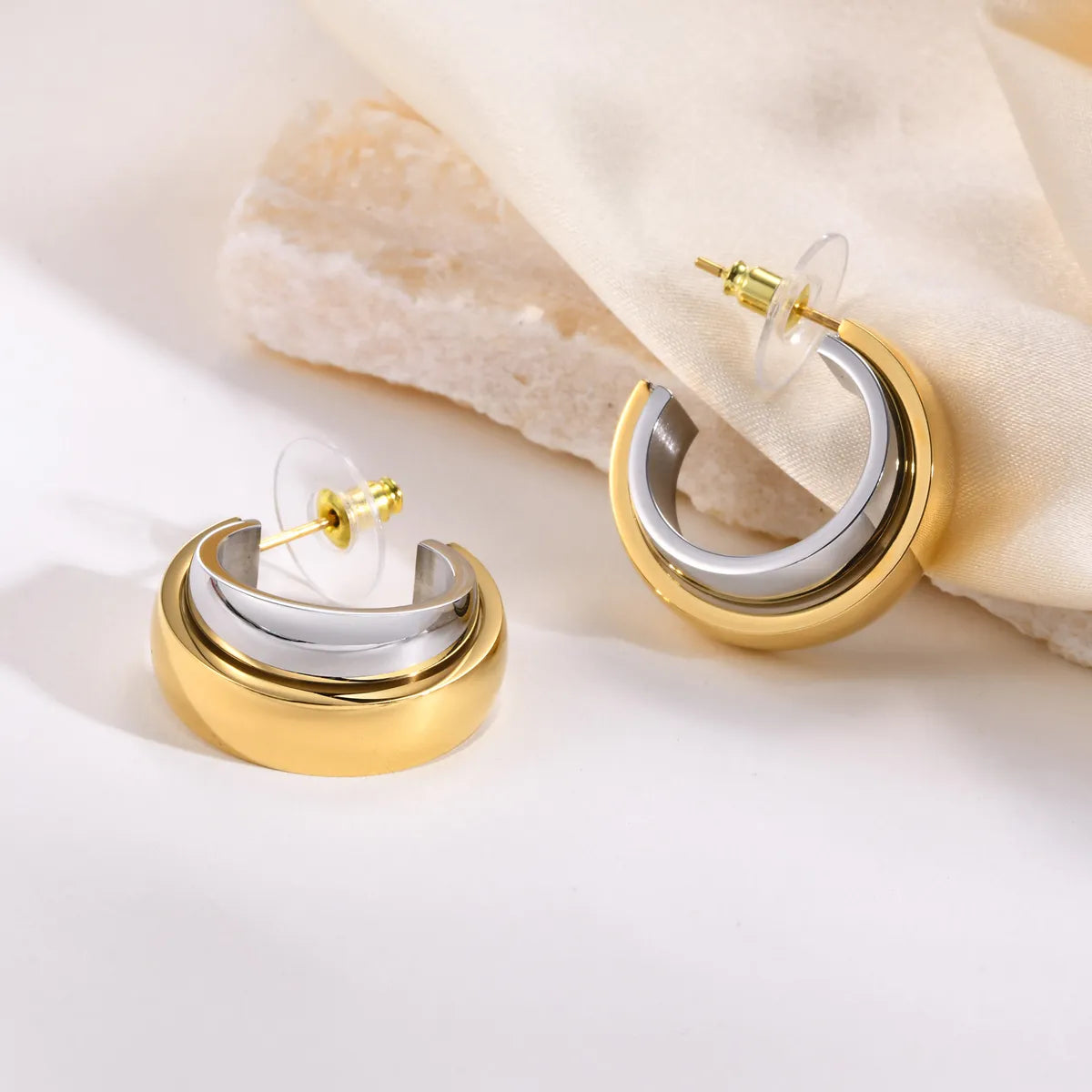 1 Pair Simple Style Color Block Titanium Steel Gold Plated Earrings