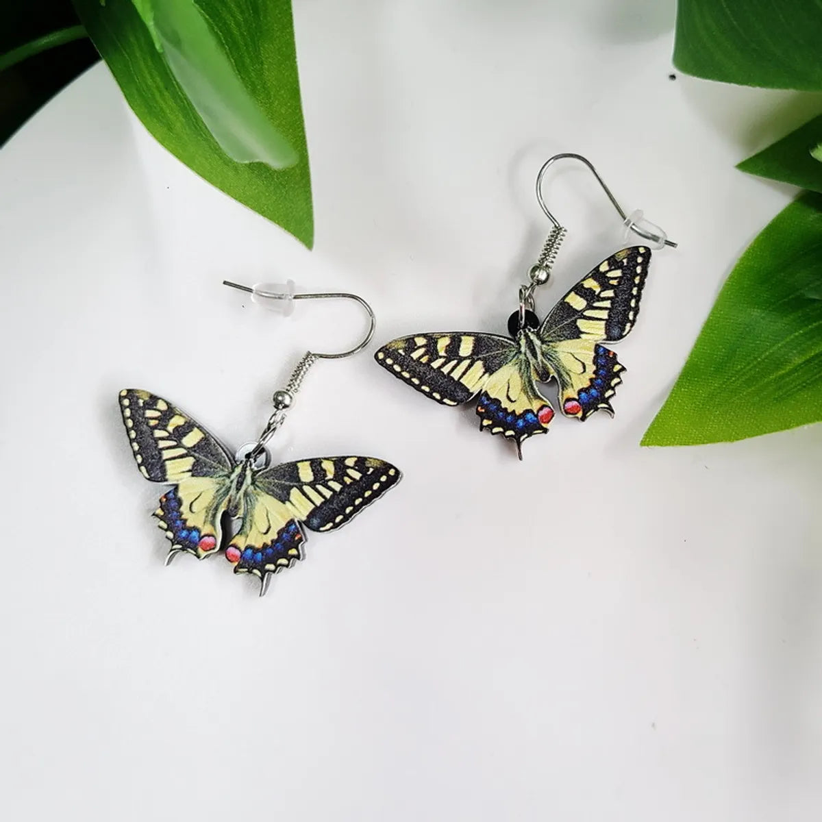 1 Pair Simple Style Commute Butterfly Patchwork Arylic Drop Earrings