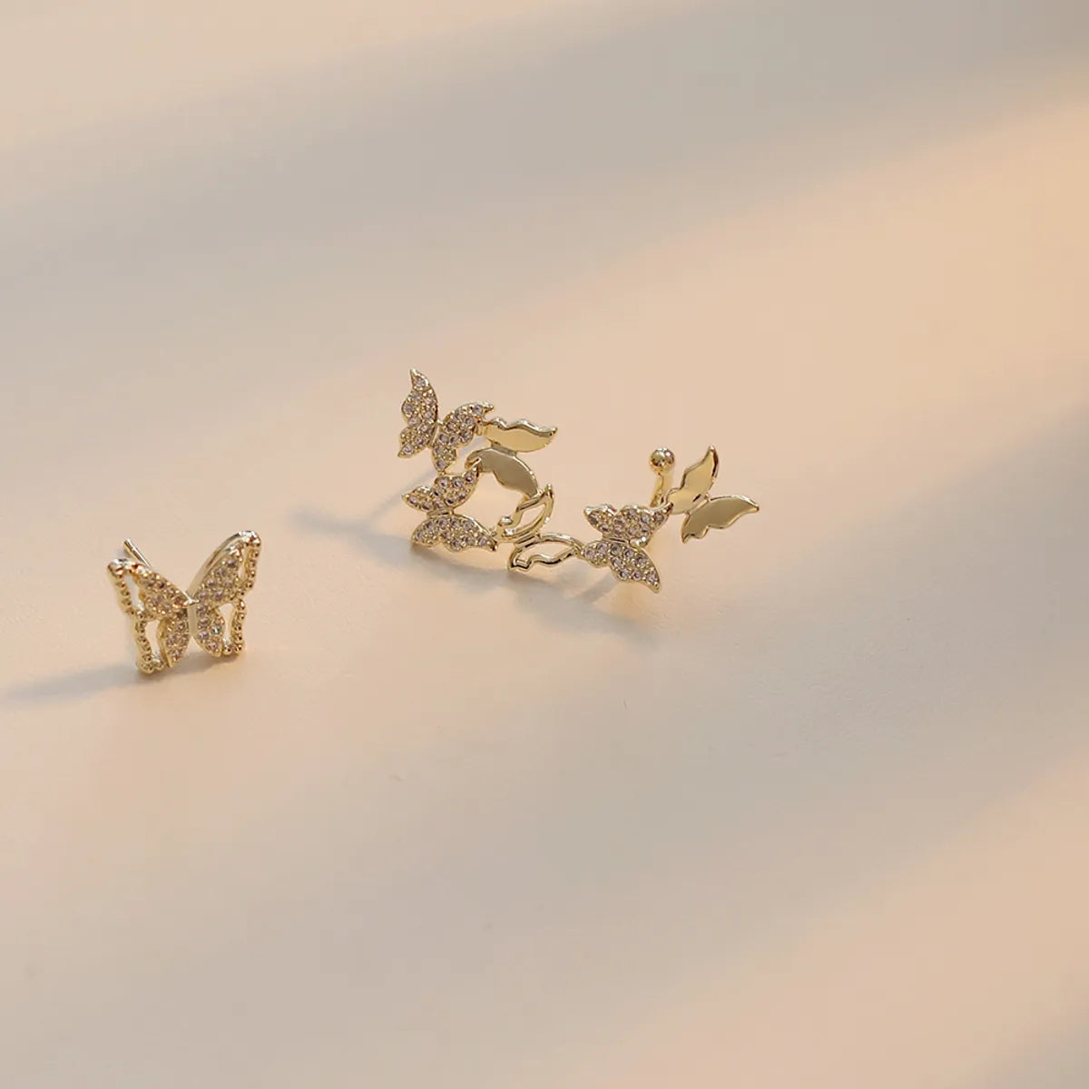 1 Pair Simple Style Commute Butterfly Plating Inlay Copper Zircon 18K Gold Plated Ear Studs