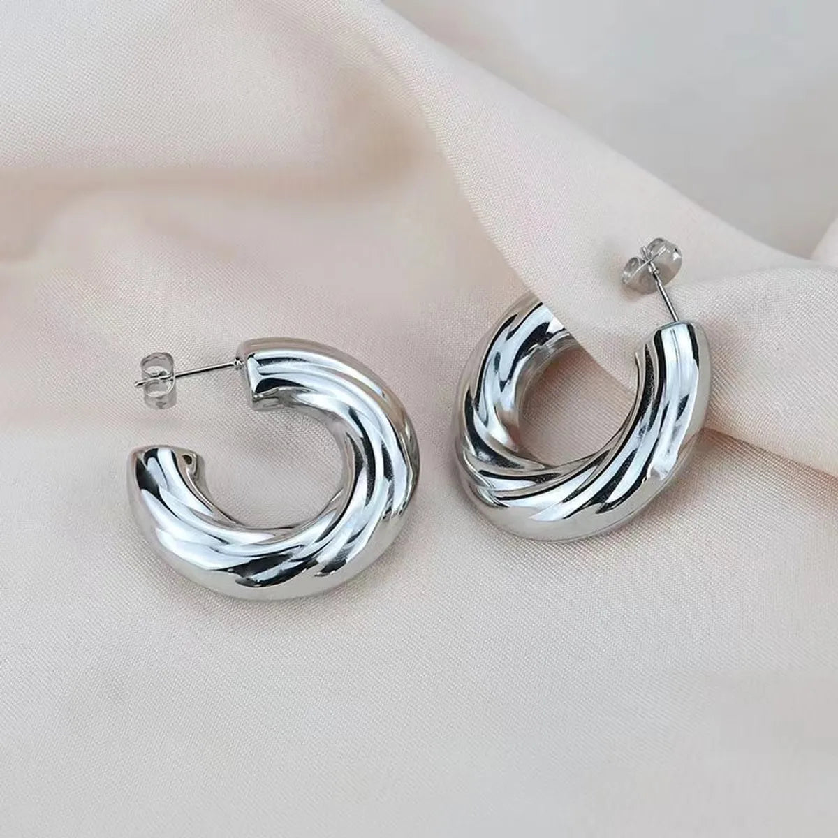 1 Pair Simple Style Commute C Shape Stainless Steel Ear Studs