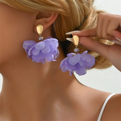 1 Pair Simple Style Commute Flower Alloy Polyester Glass Drop Earrings