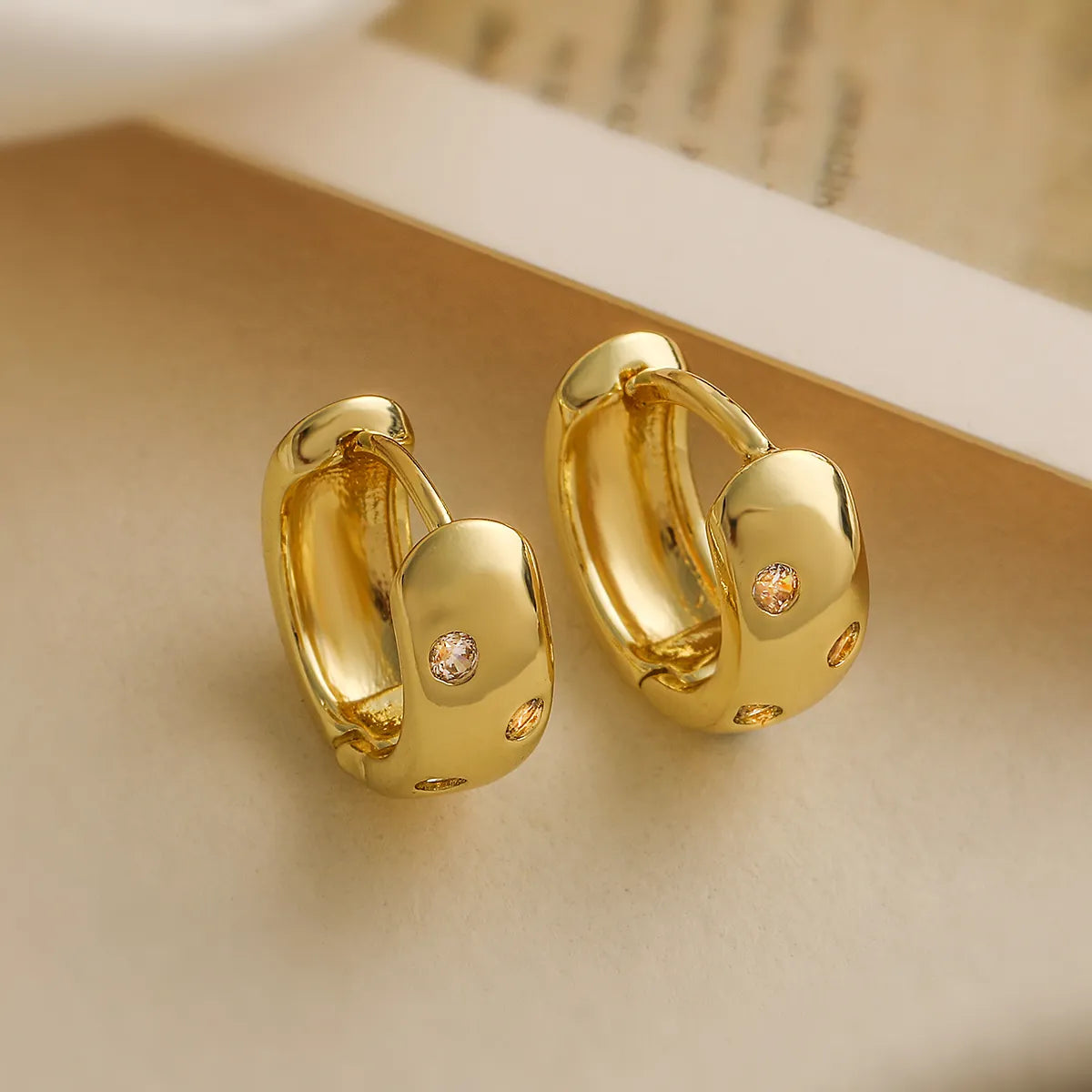 1 Pair Simple Style Commute Geometric Plating Inlay Copper Zircon 18K Gold Plated Hoop Earrings