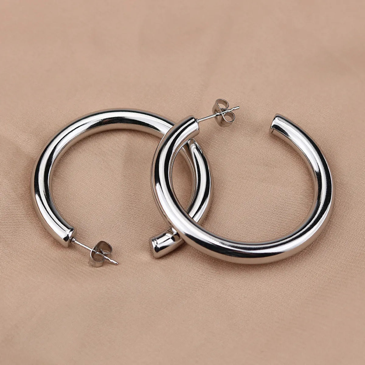 1 Pair Simple Style Commute Geometric Plating Titanium Steel Ear Studs