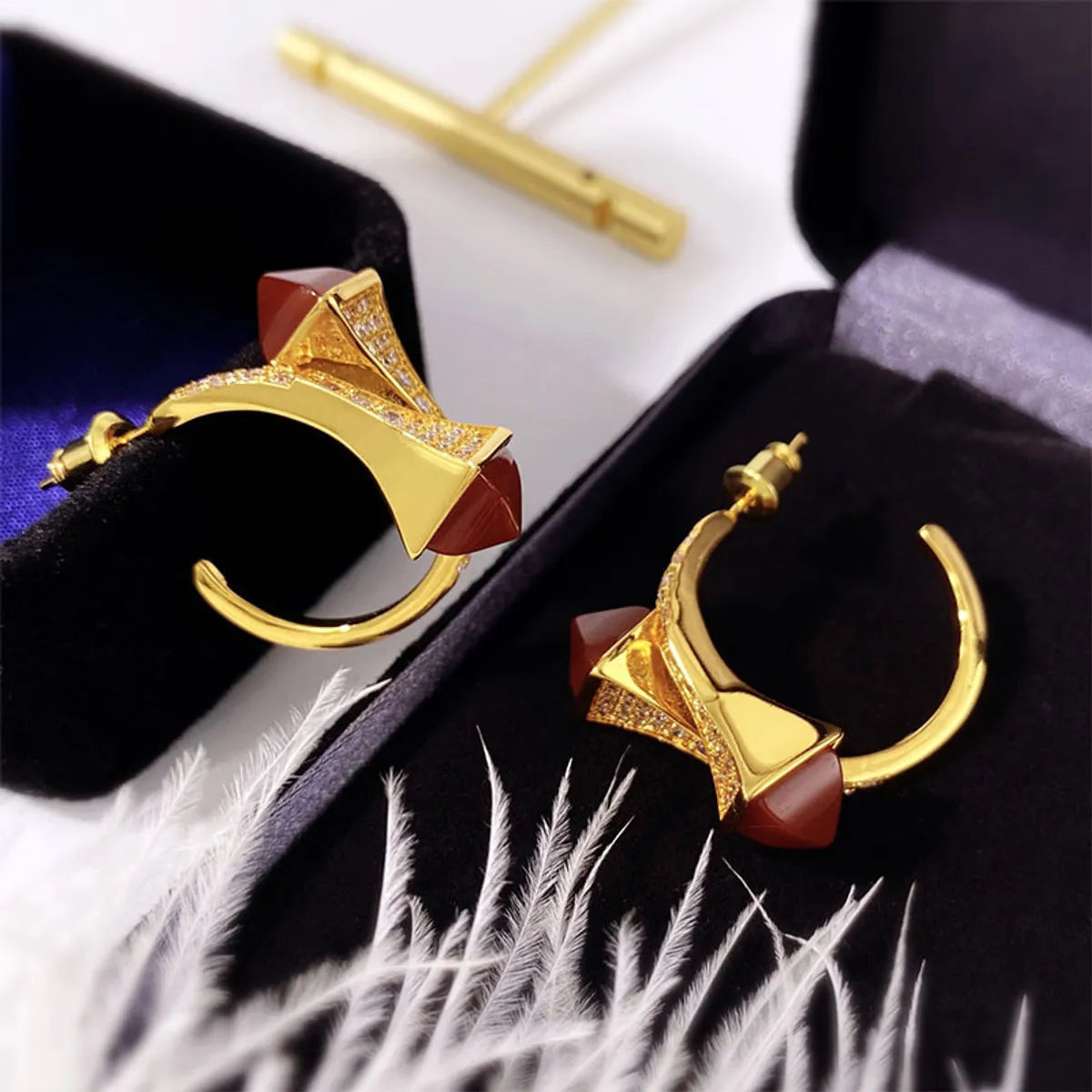 1 Pair Simple Style Commute Geometric Pyramid Inlay Copper Zircon 18K Gold Plated Ear Studs