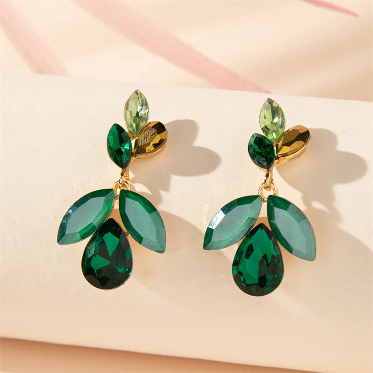 1 Pair Simple Style Commute Geometric Water Droplets Hollow Out Inlay Alloy Artificial Crystal Drop Earrings