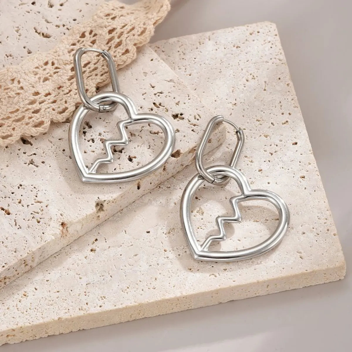 1 Pair Simple Style Commute Heart Shape Polishing Plating Stainless Steel 18k Gold Plated Drop Earrings