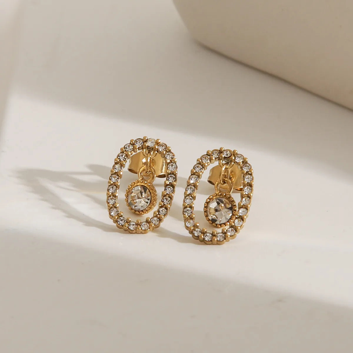 1 Pair Simple Style Commute Oval Solid Color Hollow Out Inlay 304 Stainless Steel Zircon 18K Gold Plated Ear Studs