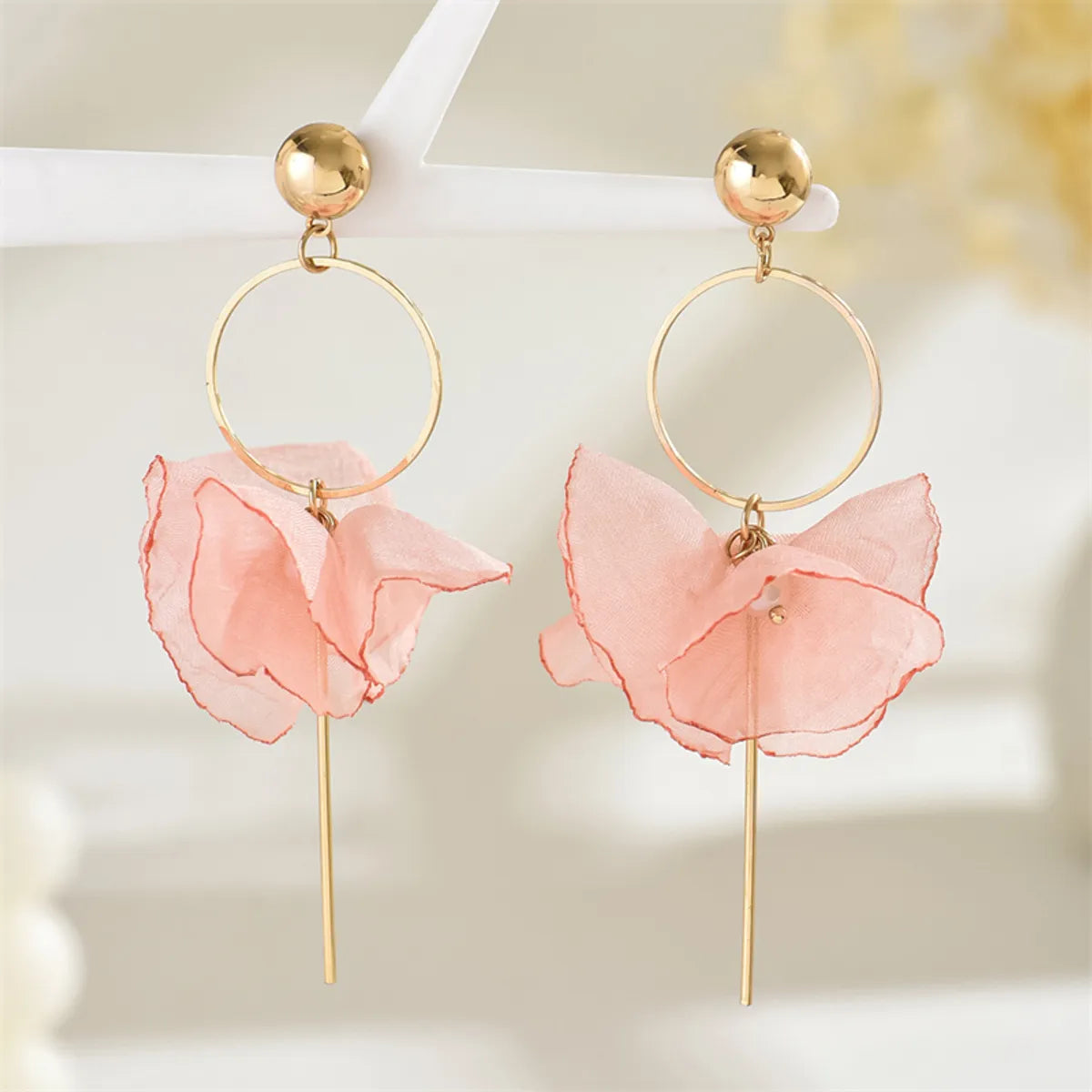 1 Pair Simple Style Commute Petal Alloy Polyester Drop Earrings