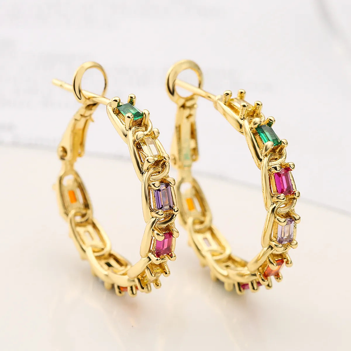 1 Pair Simple Style Commute Round Copper Plating Inlay Zircon 18k Gold Plated Earrings