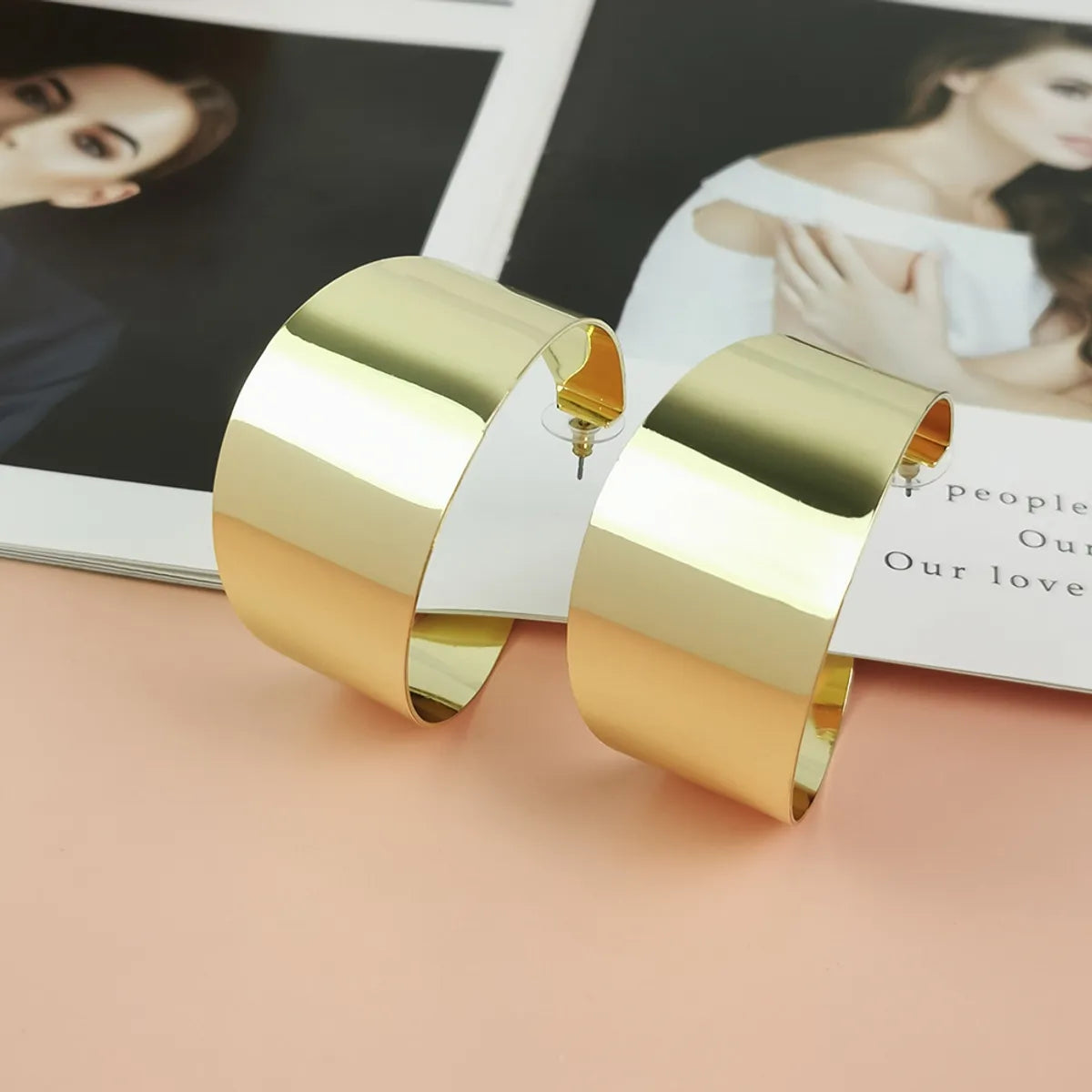 1 Pair Simple Style Commute Solid Color Plating Alloy Gold Plated Ear Studs