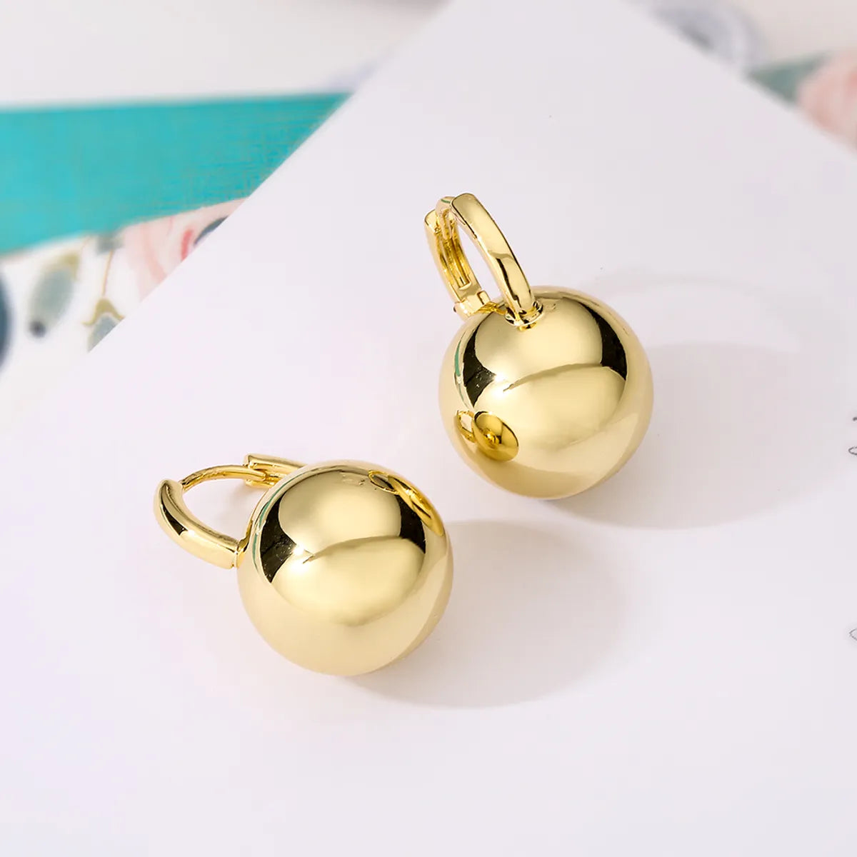 1 Pair Simple Style Commute Solid Color Plating Copper 18k Gold Plated Earrings