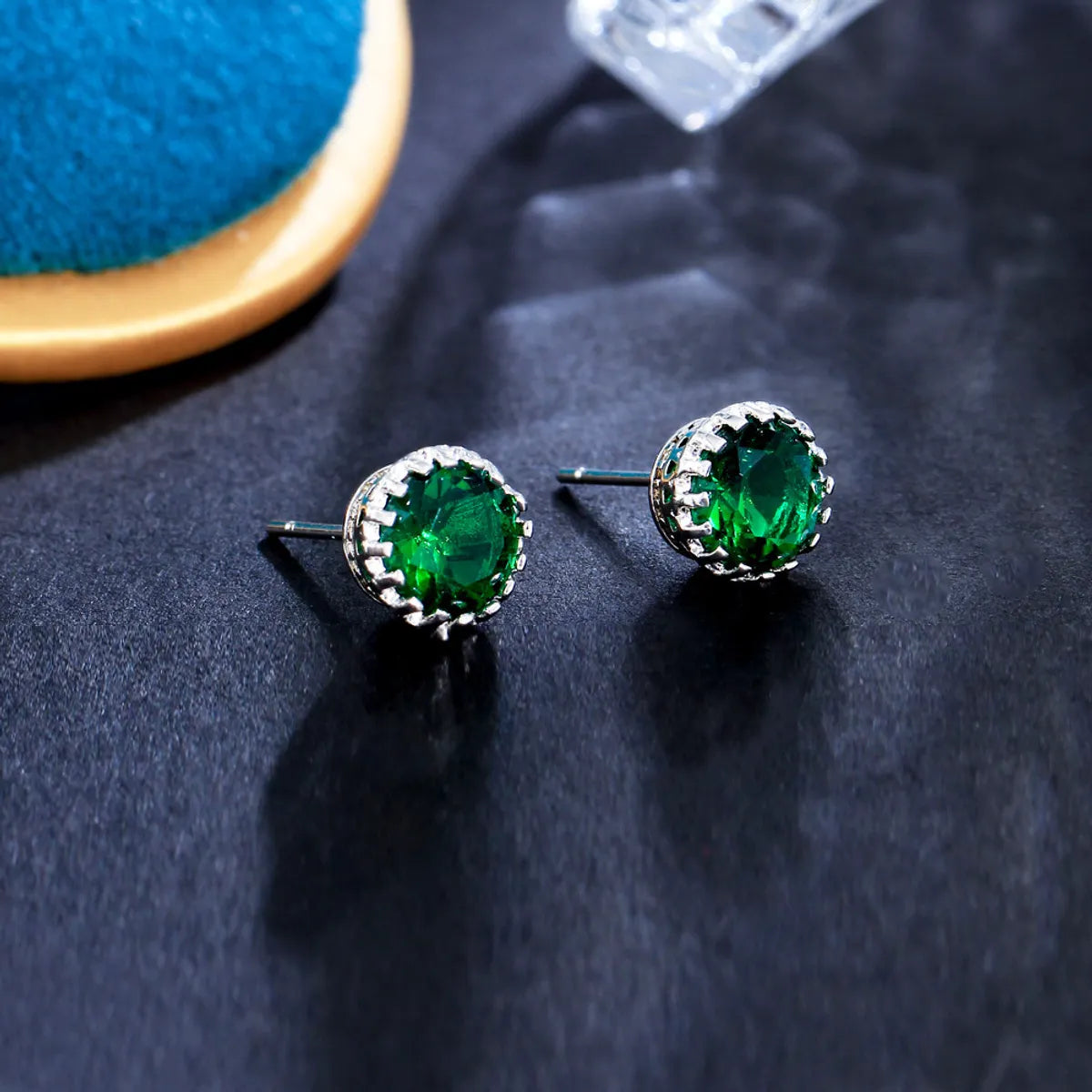 1 Pair Simple Style Commute Solid Color Plating Inlay Copper Zircon White Gold Plated Rhodium Plated Ear Studs