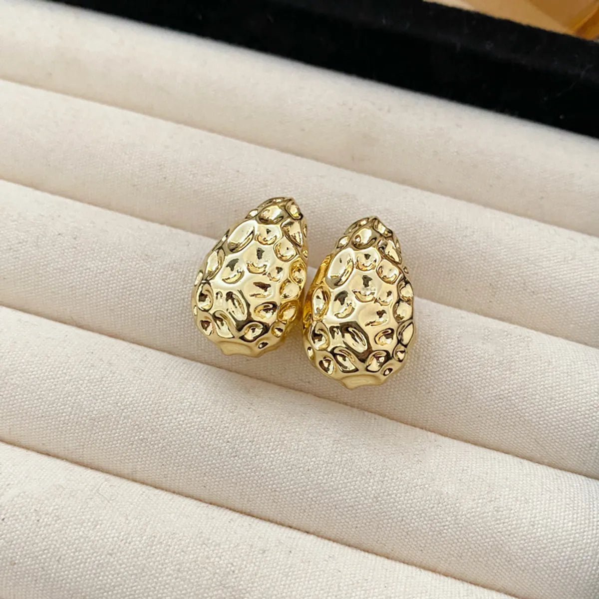 1 Pair Simple Style Commute Water Droplets Plating Alloy Gold Plated Ear Studs