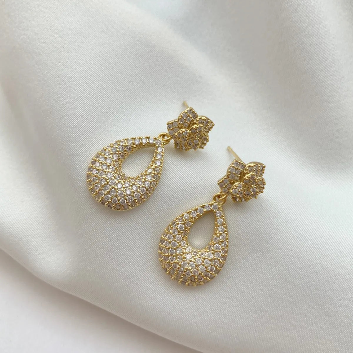 1 Pair Simple Style Commute Water Droplets Plating Inlay Copper Zircon 18K Gold Plated Drop Earrings