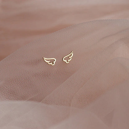 1 Pair Simple Style Commute Wings Hollow Out Copper Ear Studs