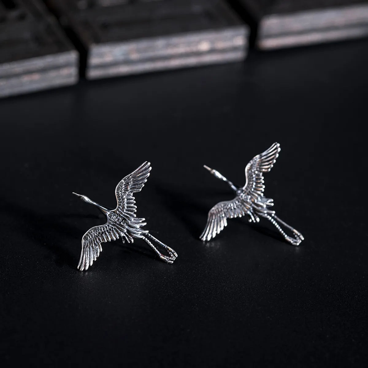 1 Pair Simple Style Crane Alloy Ear Studs