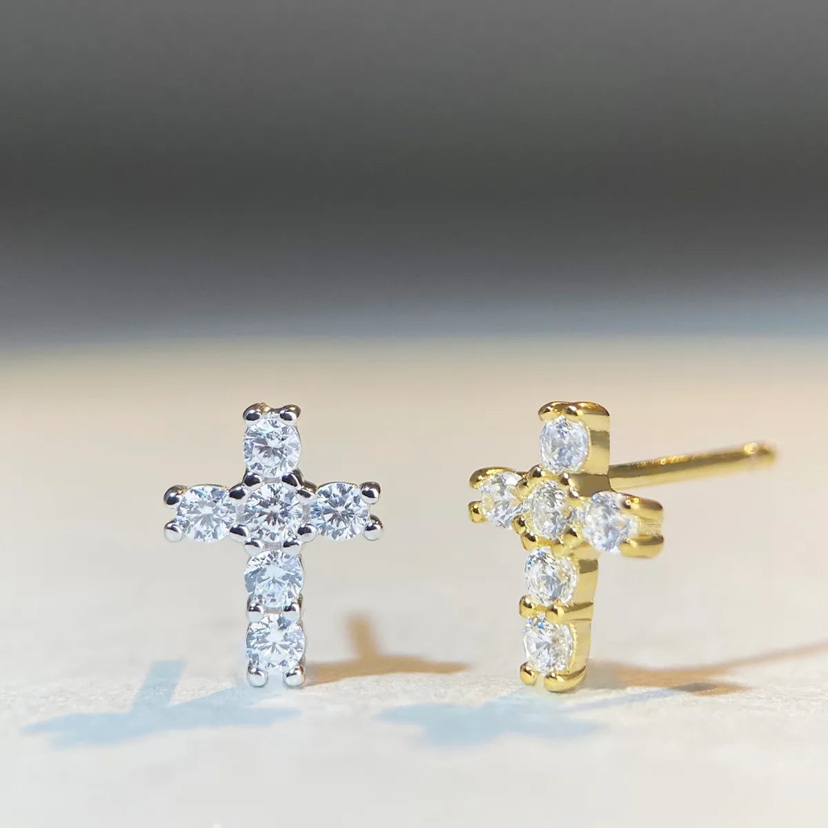 Simple Style Cross Sterling Silver Inlay Moissanite Ear Studs