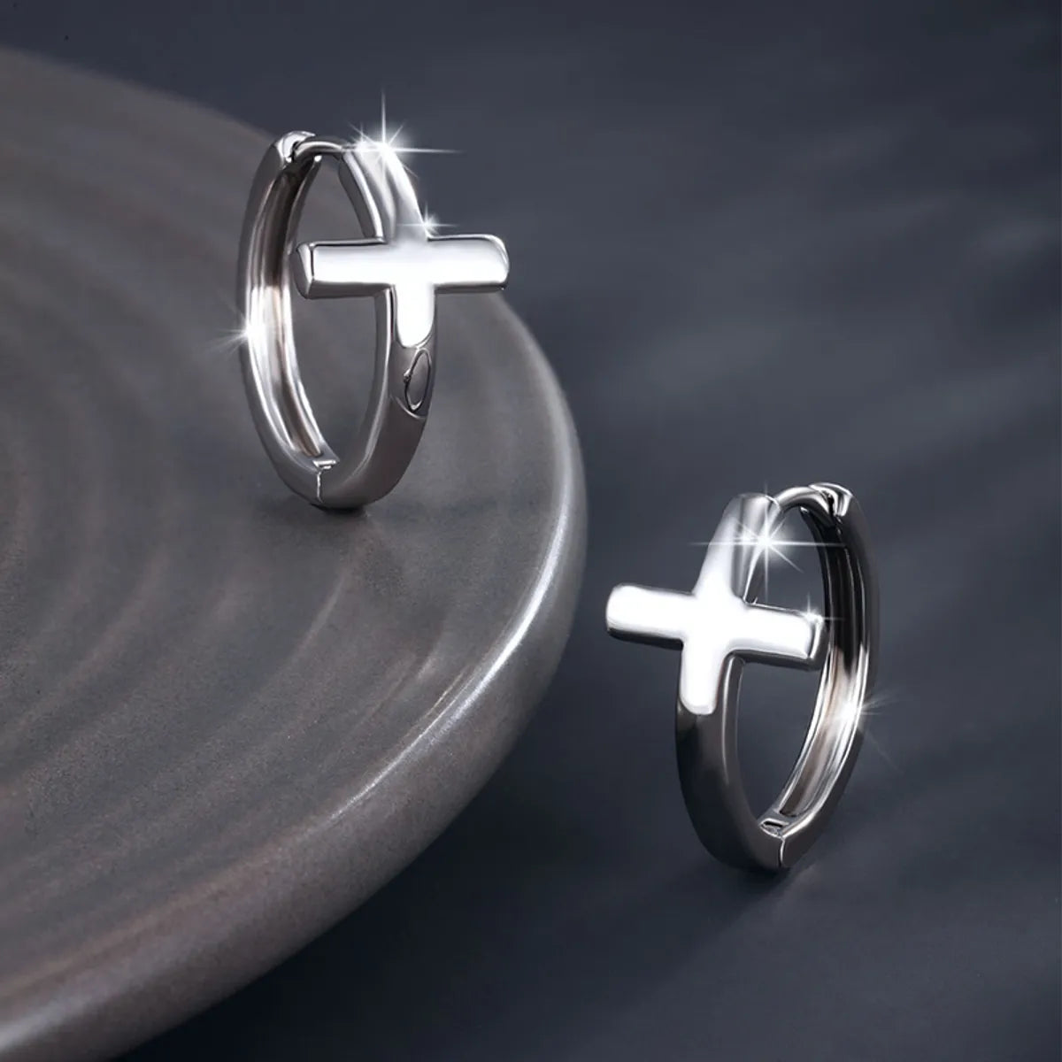 1 Pair Xuping Simple Style Cross Plating Alloy White Gold Plated Earrings