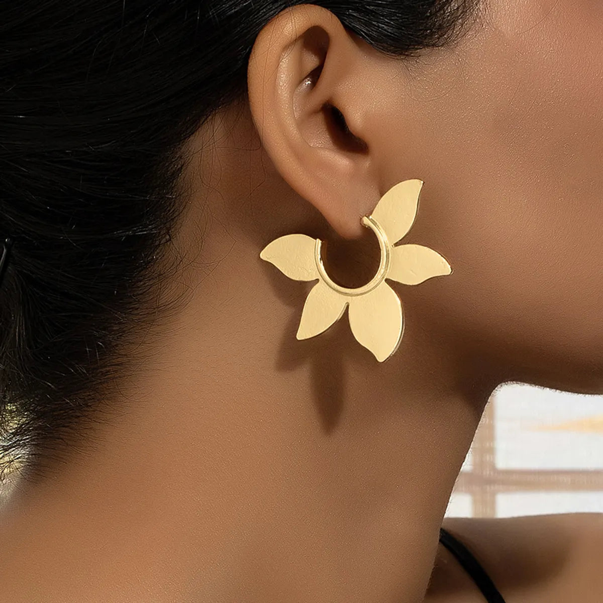 1 Pair Simple Style Flower Alloy Ear Studs