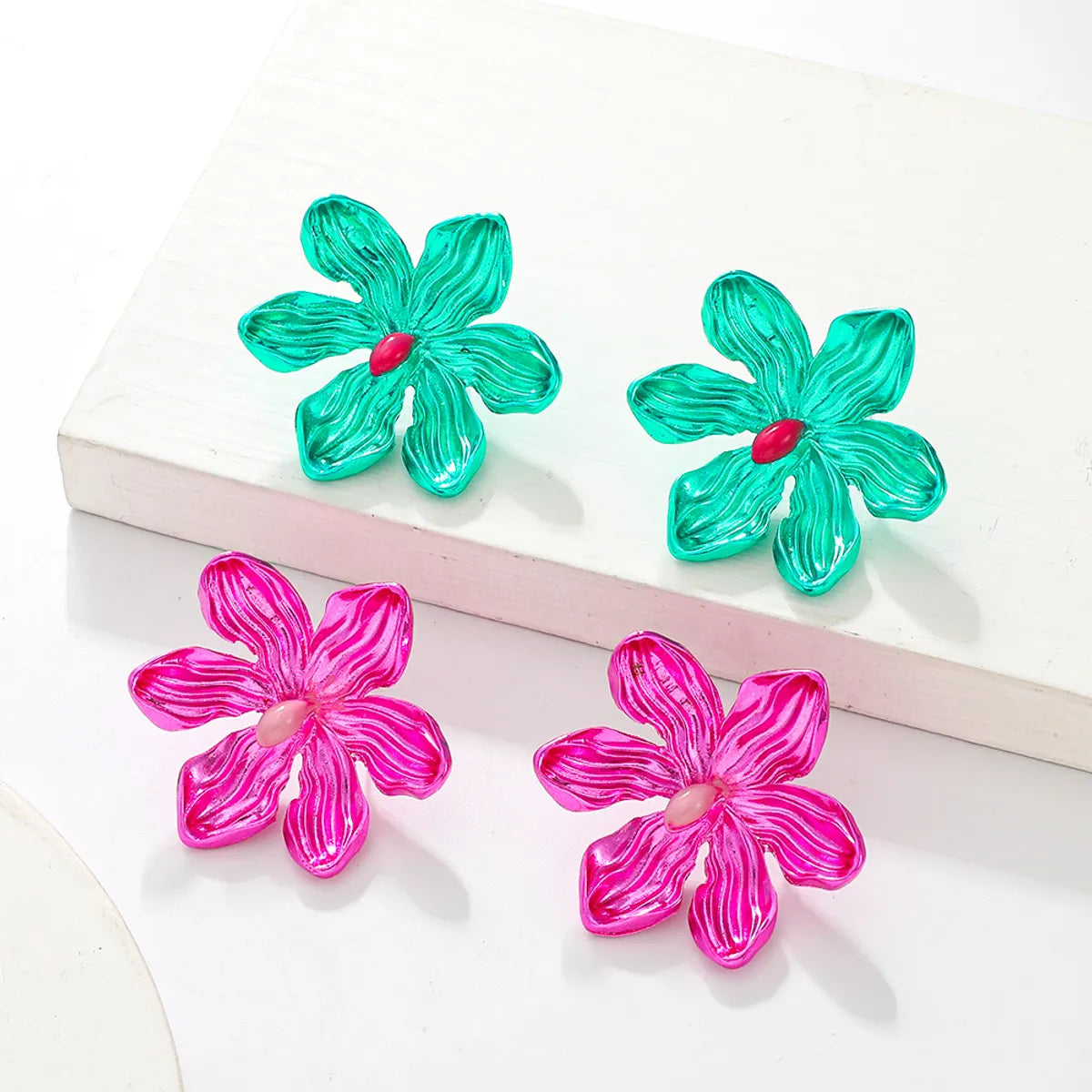 1 Pair Simple Style Flower Alloy Patchwork 14k Gold Plated Women'S Ear Studs