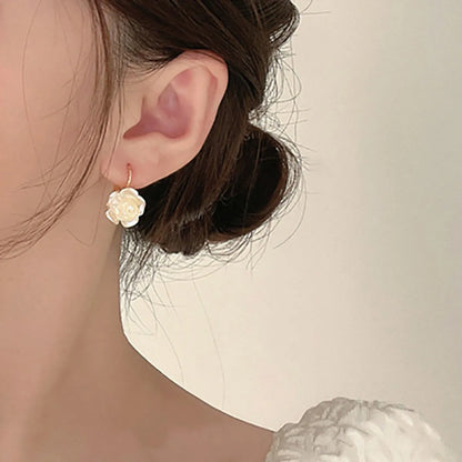 1 Pair Simple Style Flower Alloy Patchwork Women's Earrings