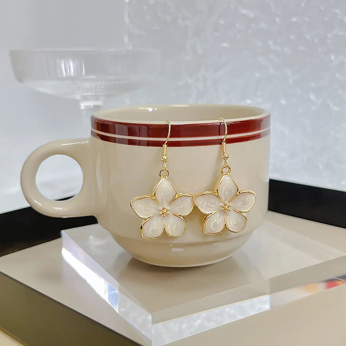 1 Pair Simple Style Flower Alloy Women'S Drop Earrings