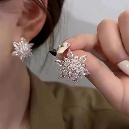 1 Pair Simple Style Flower Inlay Alloy Zircon Ear Studs