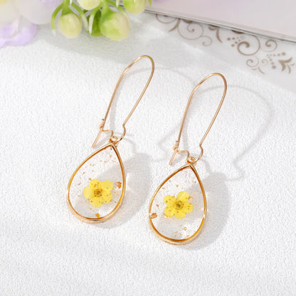 1 Pair Simple Style Flower Patchwork Alloy Resin Drop Earrings