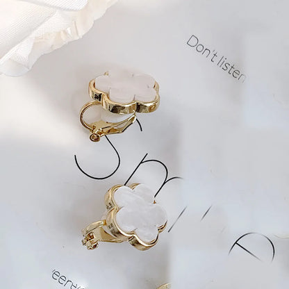 Wholesale Jewelry Simple Style Flower Alloy Gold Plated Plating Ear Studs