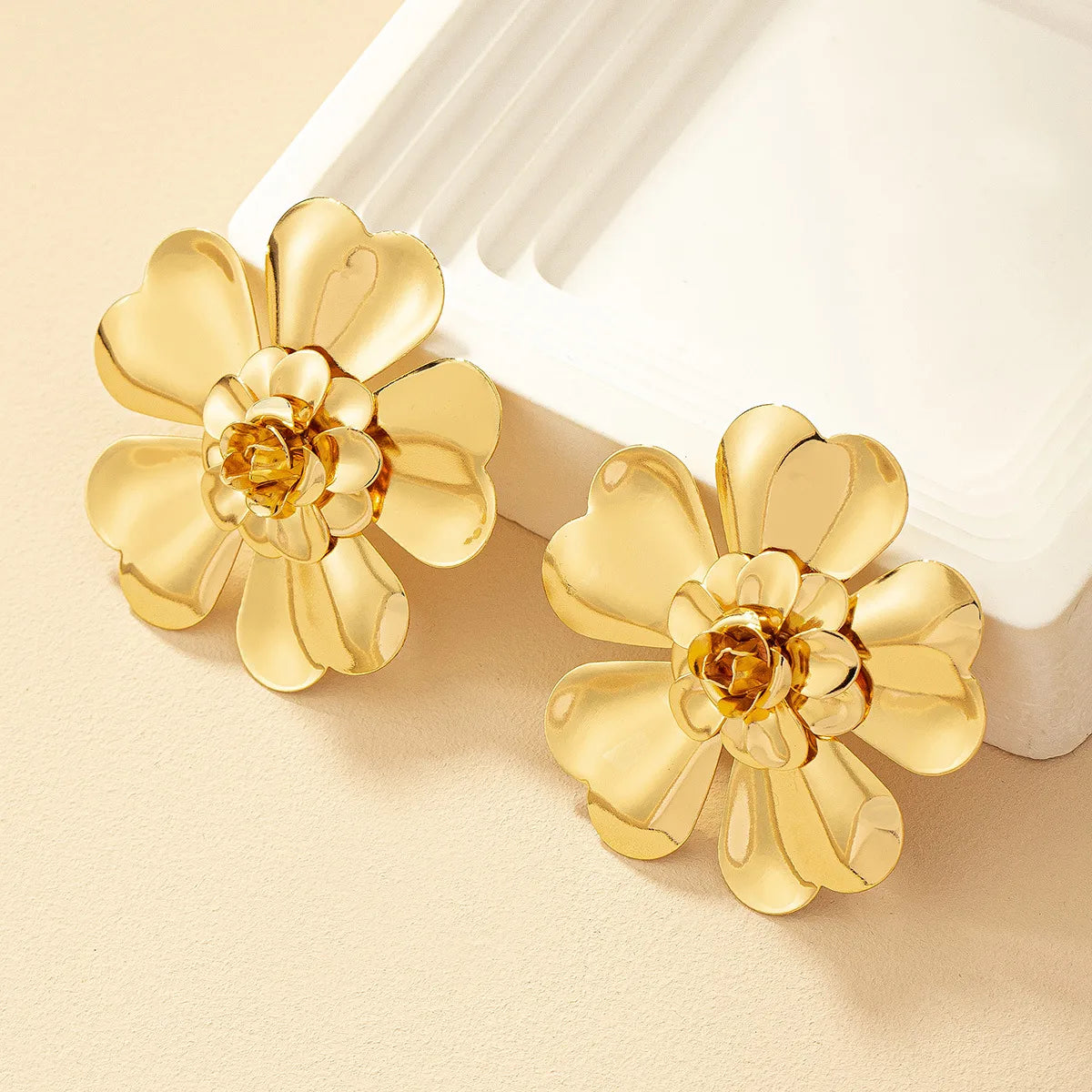 1 Pair Simple Style Flower Plating Alloy Ear Studs