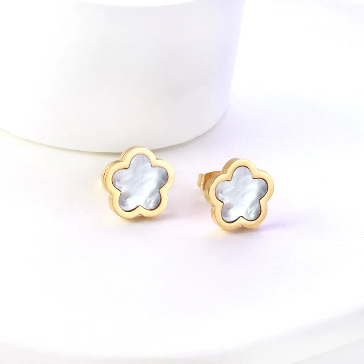 1 Pair Simple Style Flower Plating Stainless Steel Gold Plated Ear Studs