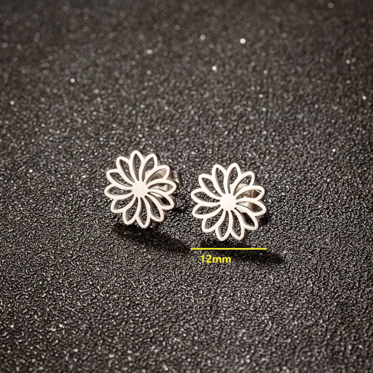 1 Pair Simple Style Flower Polishing Plating Stainless Steel 18k Gold Plated Ear Studs