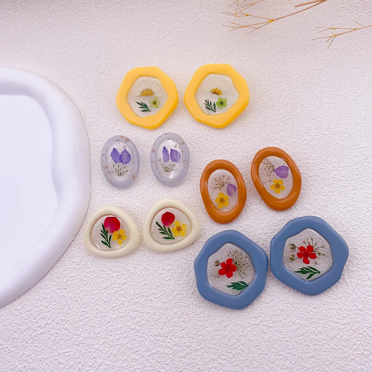 1 Pair Simple Style Flower Printing Plastic Resin Ear Studs