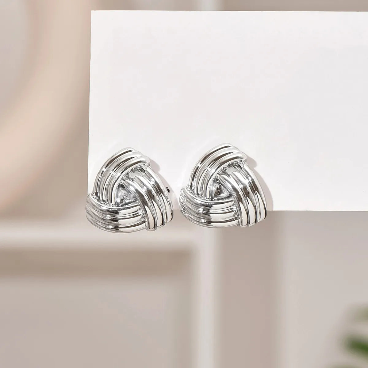 1 Pair Simple Style Geometric Heart Shape Arylic Ear Studs