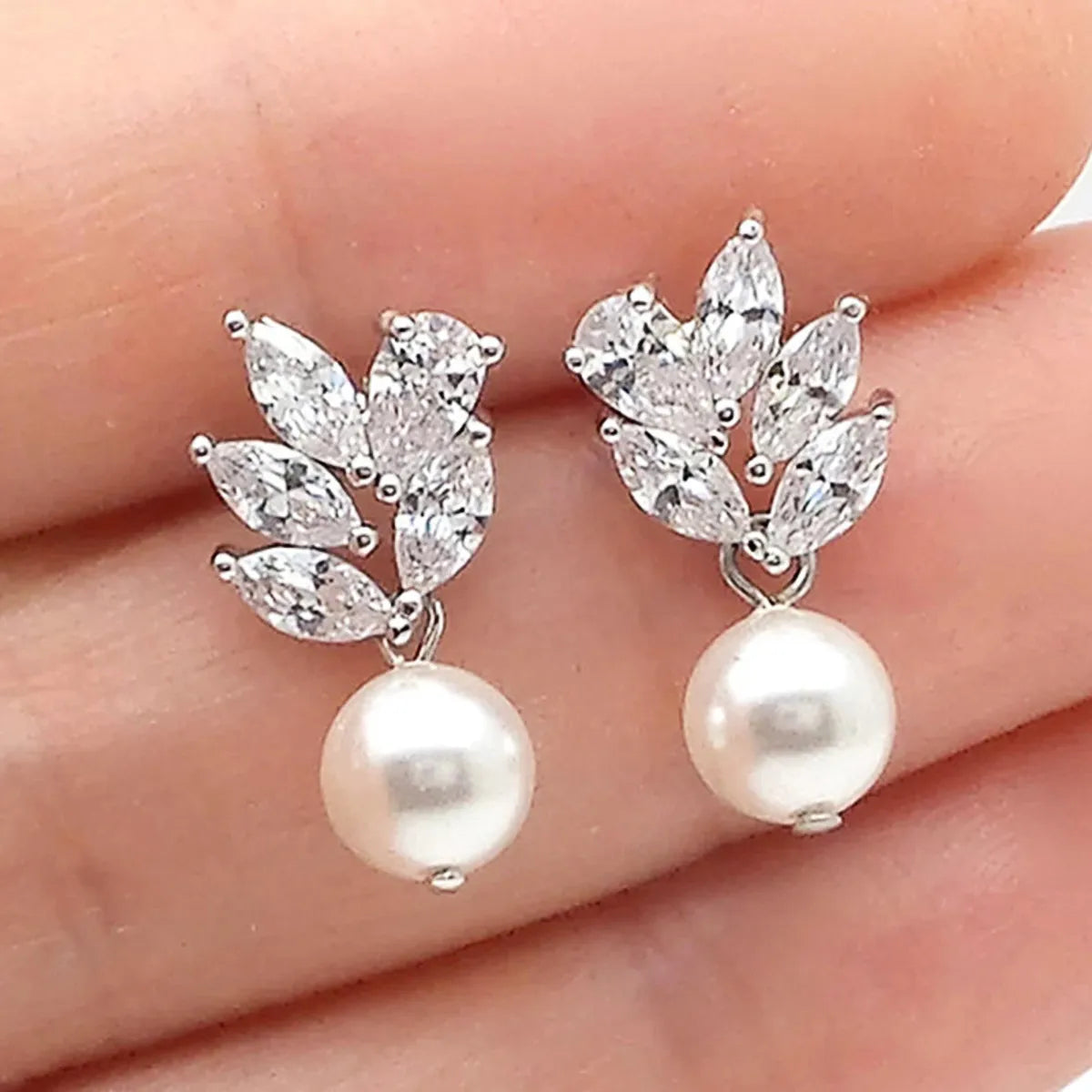 1 Pair Simple Style Geometric Imitation Pearl Copper Plating Zircon Drop Earrings