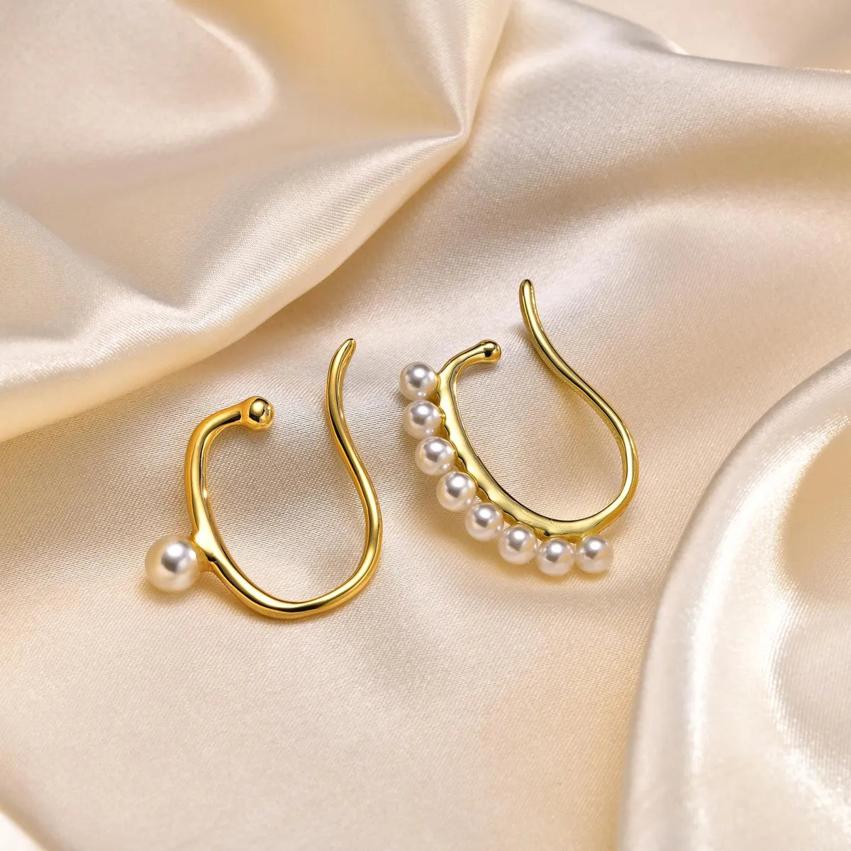 1 Pair Simple Style Geometric Plating Inlay Brass Artificial Pearls Ear Cuffs