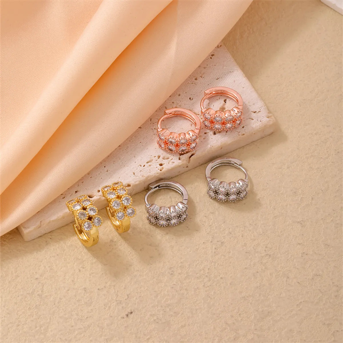 1 Pair Simple Style Geometric Plating Inlay Copper Zircon Rose Gold Plated Gold Plated Silver Plated Earrings