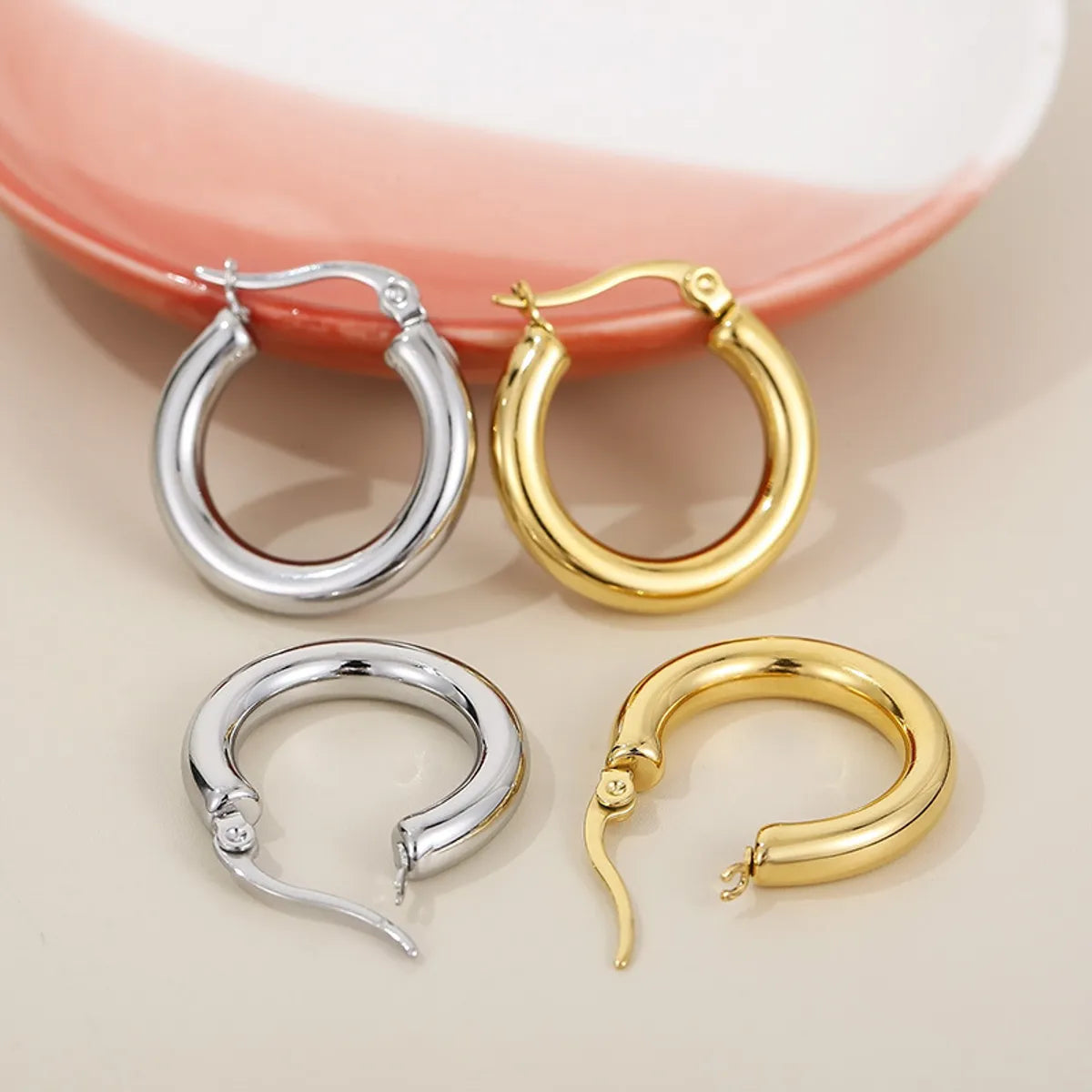 1 Pair Simple Style Geometric Solid Color Plating Titanium Steel Hoop Earrings