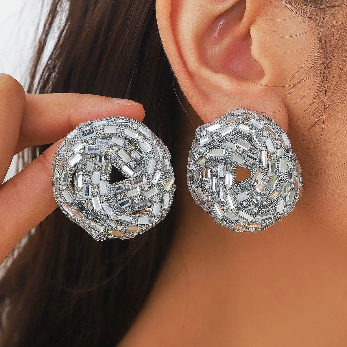 1 Pair Simple Style Geometric Water Droplets Rhinestone Ear Studs