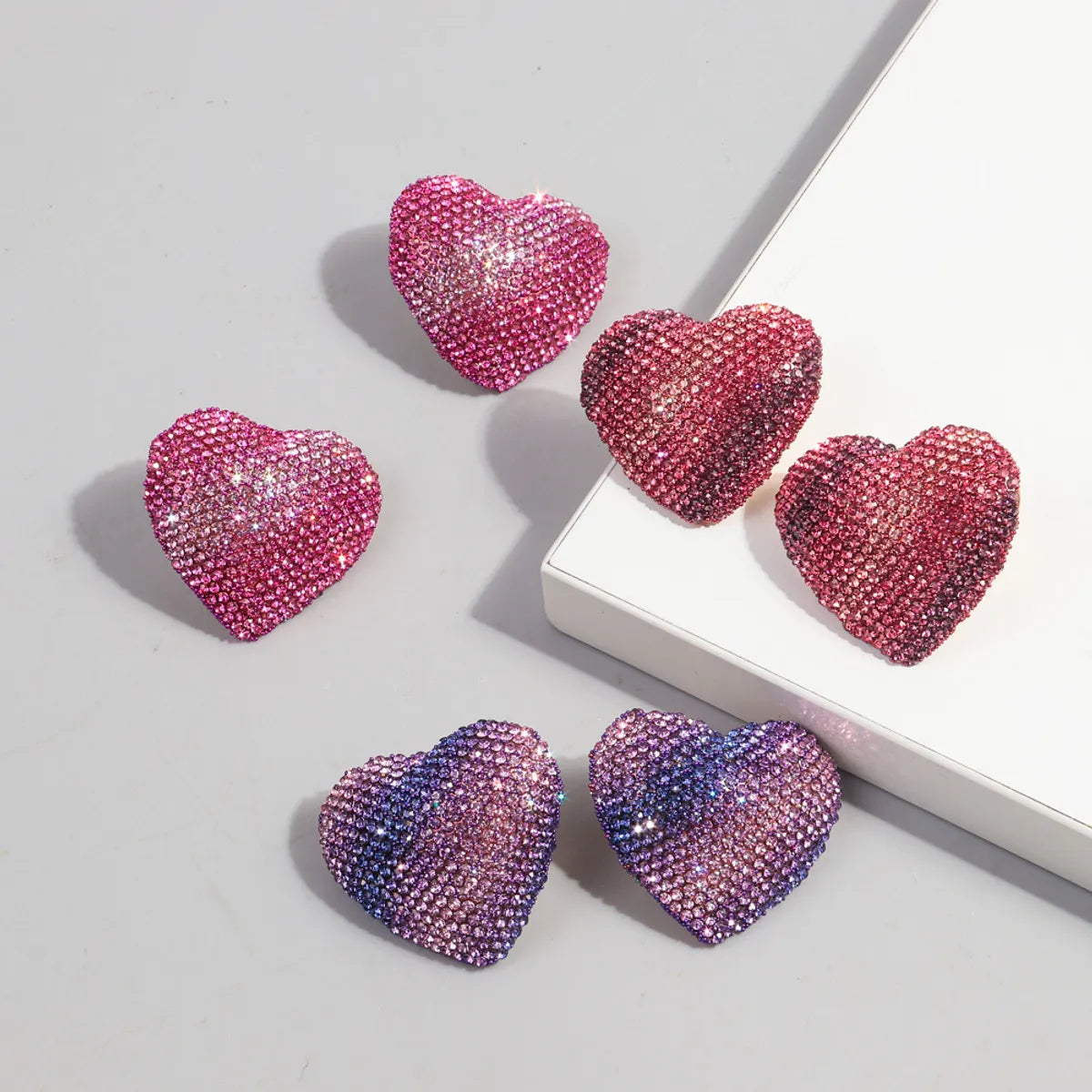 1 Pair Simple Style Heart Shape Alloy Ear Studs