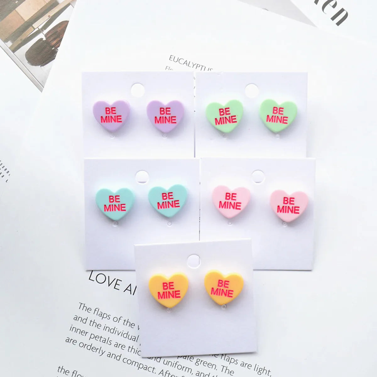 1 Pair Simple Style Heart Shape Arylic Women'S Ear Studs