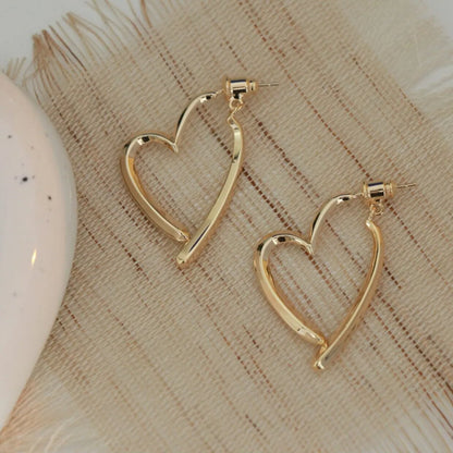 1 Pair Simple Style Heart Shape Copper Plating Ear Studs