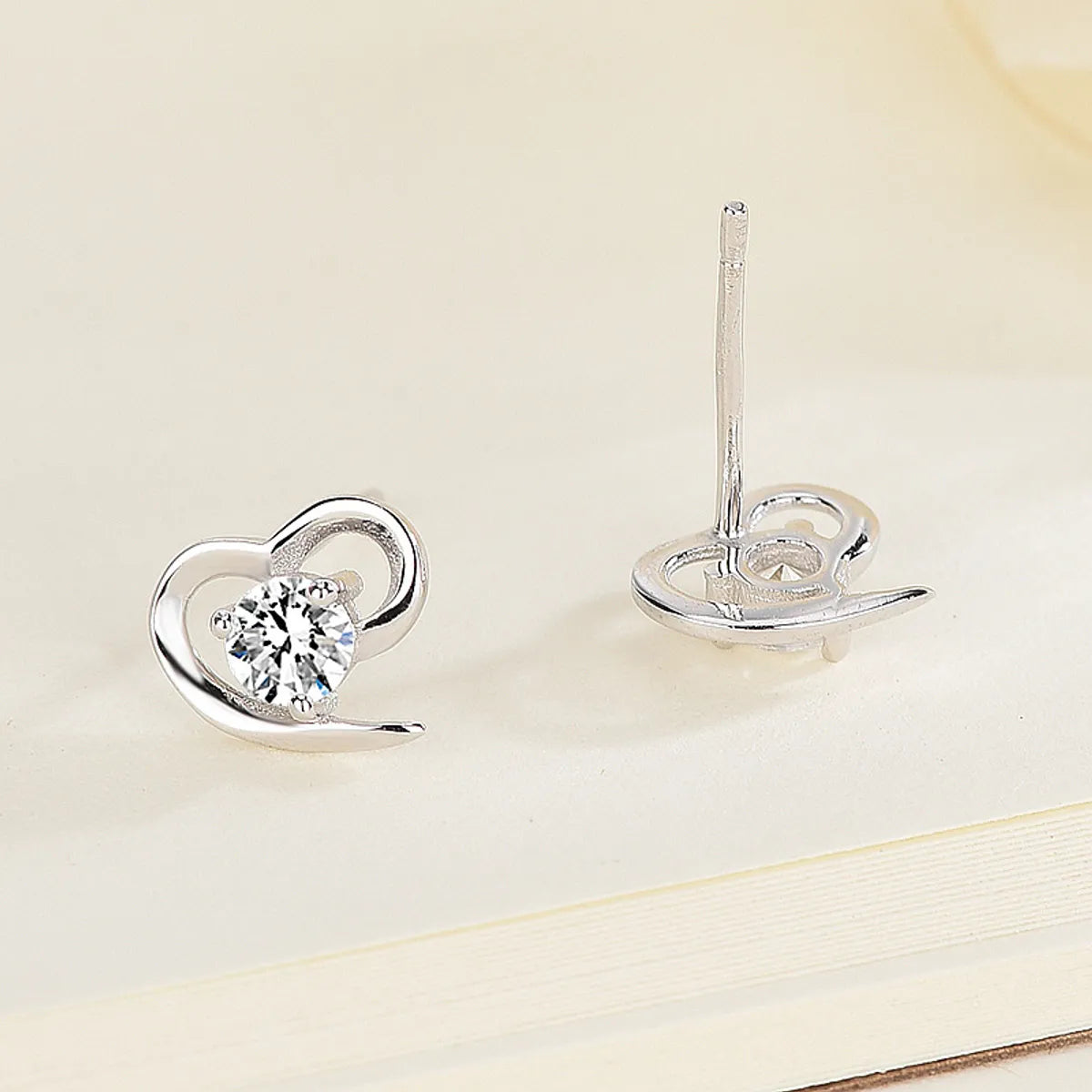 1 Pair Simple Style Heart Shape Inlay Sterling Silver Artificial Diamond Ear Studs