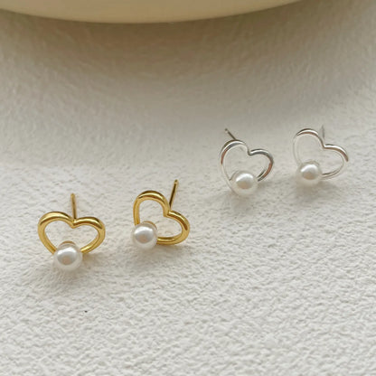 1 Pair Simple Style Heart Shape Inlay Sterling Silver Pearl Ear Studs