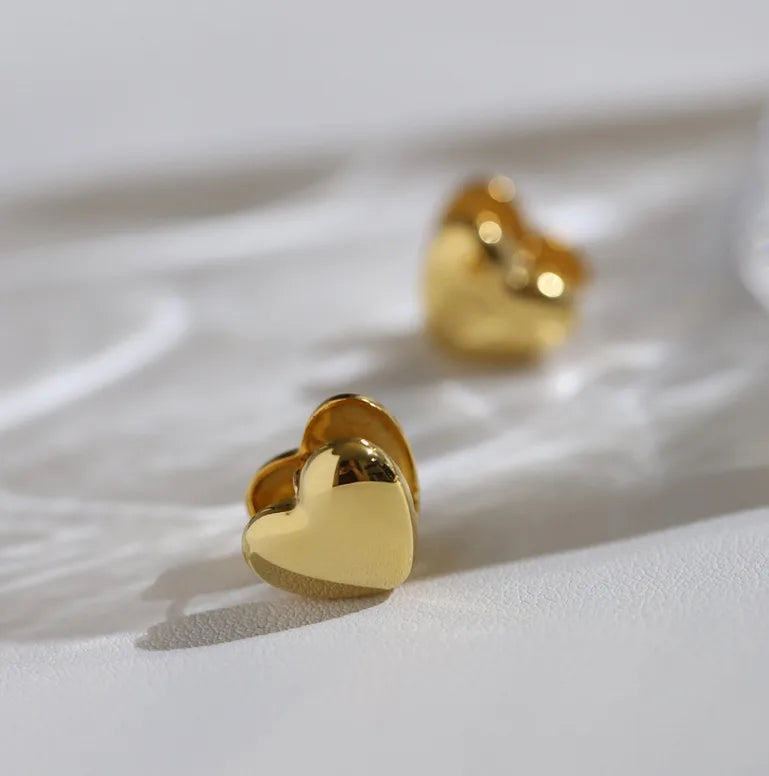 1 Pair Simple Style Heart Shape Plating 304 Stainless Steel Titanium Steel 18K Gold Plated Ear Studs