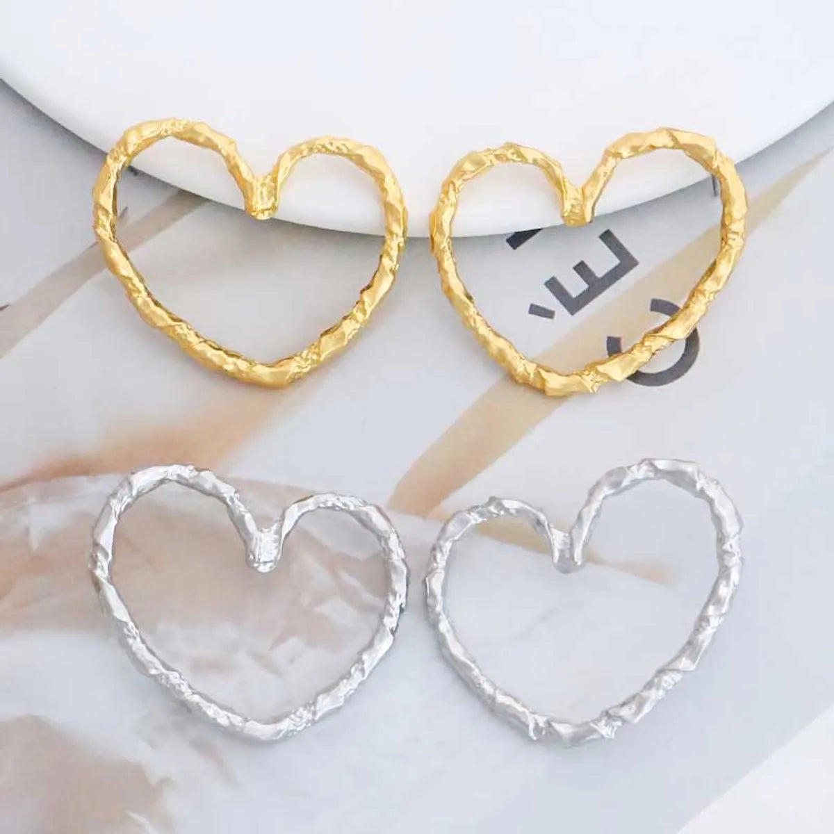 1 Pair Simple Style Heart Shape Plating Alloy Ear Studs