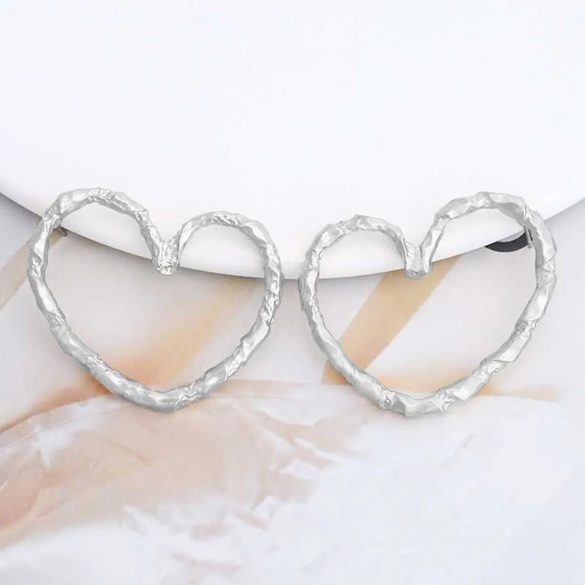 1 Pair Simple Style Heart Shape Plating Alloy Ear Studs