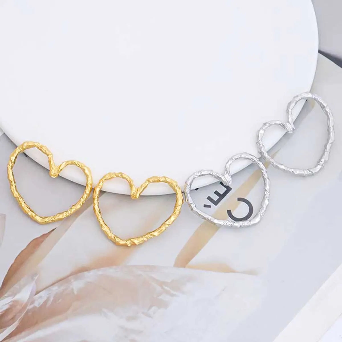 1 Pair Simple Style Heart Shape Plating Alloy Ear Studs